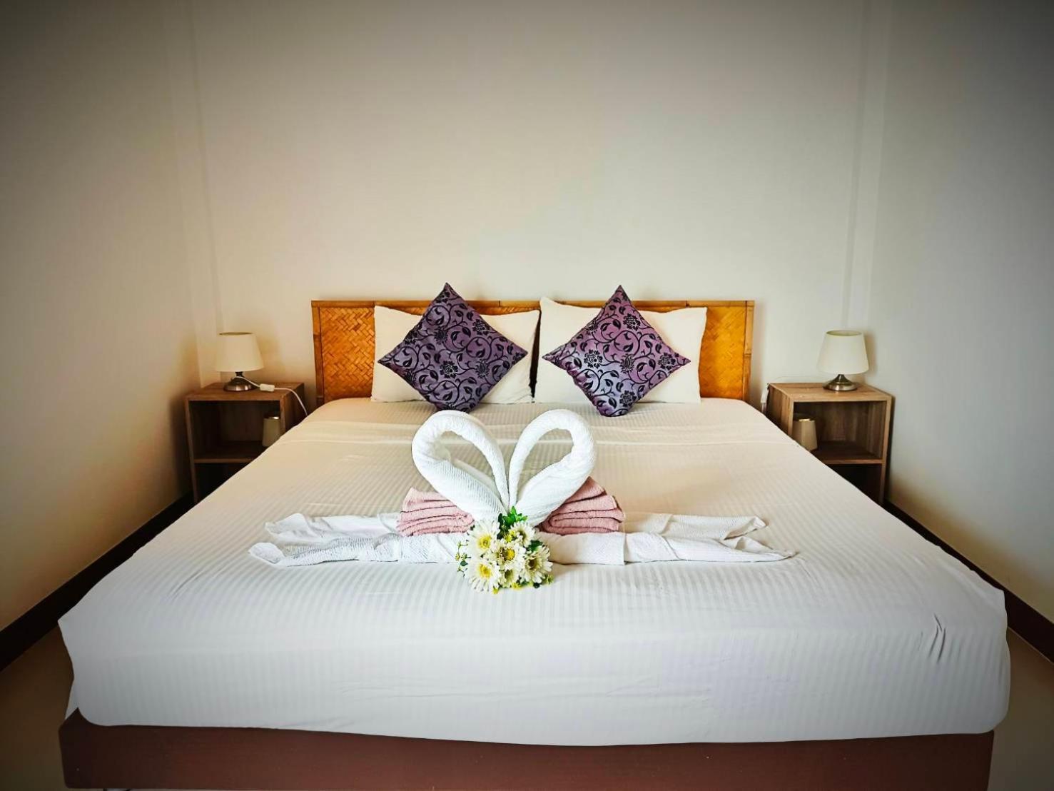 คิงส์เอเคอร์ Hotel Nai Yang ภายนอก รูปภาพ