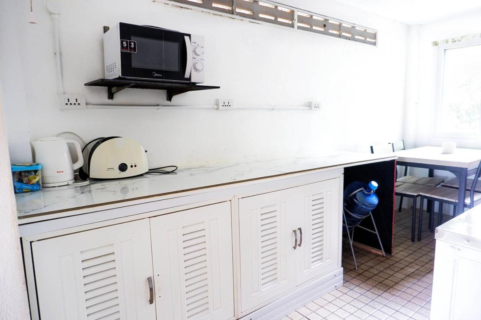 คิงส์เอเคอร์ Hotel Nai Yang ภายนอก รูปภาพ