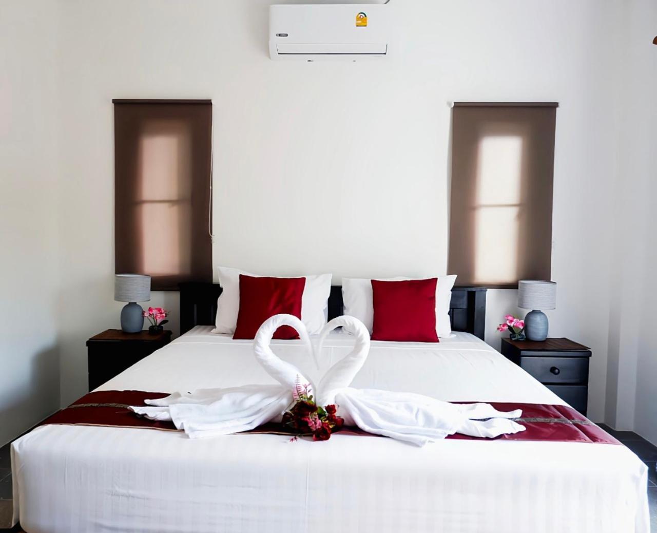 คิงส์เอเคอร์ Hotel Nai Yang ภายนอก รูปภาพ